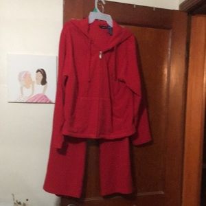 Jogging or Lounge outfit red, good condition